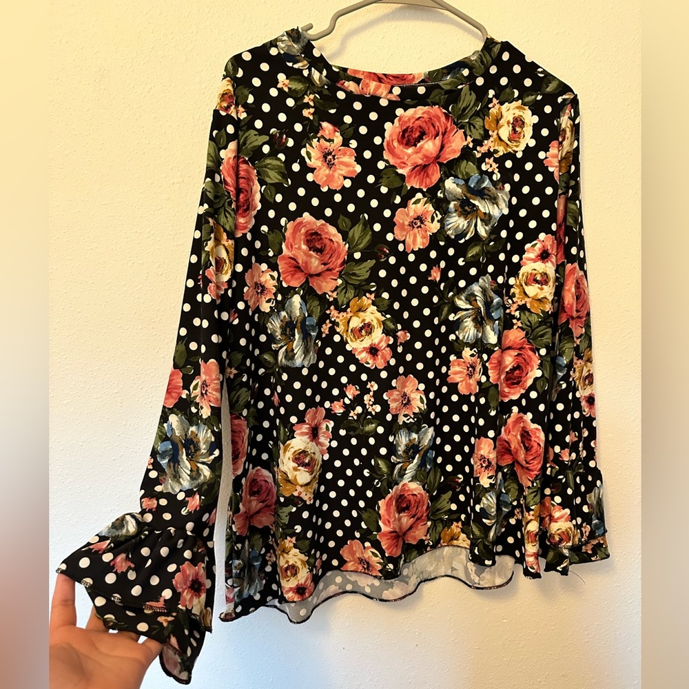 Floral bell sleeve top